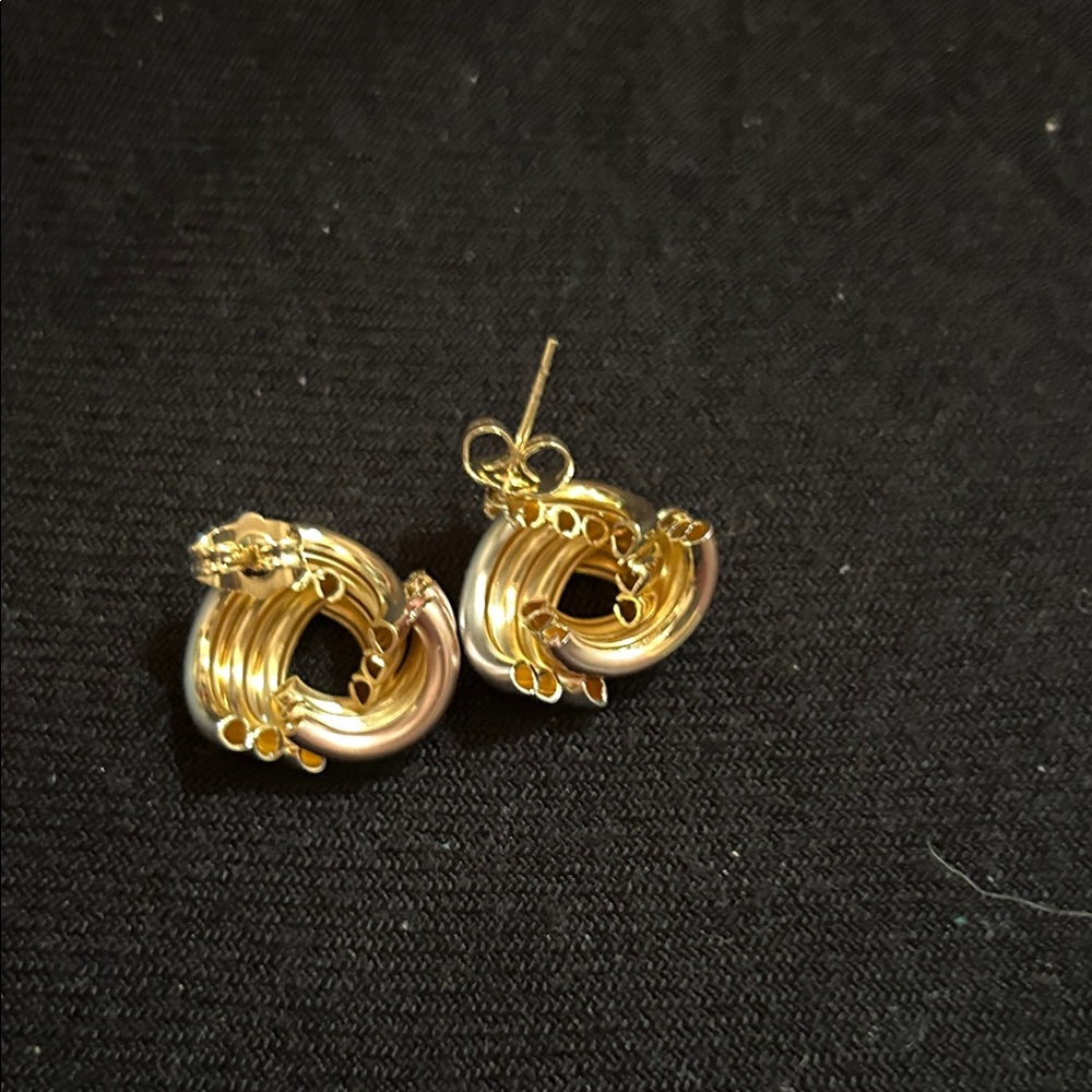 Chic Three-Tone Knot Earrings - Picture 4 of 4